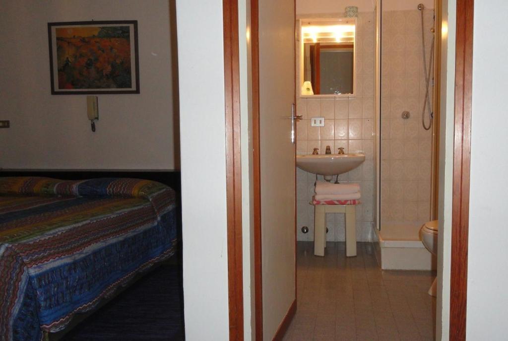 Albergo Ristorante Cima I Pra' Ponte nellʼAlpi Værelse billede